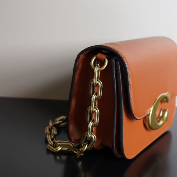 Coach Idol Bag, size 21*16 cm - Picture 4 of 8